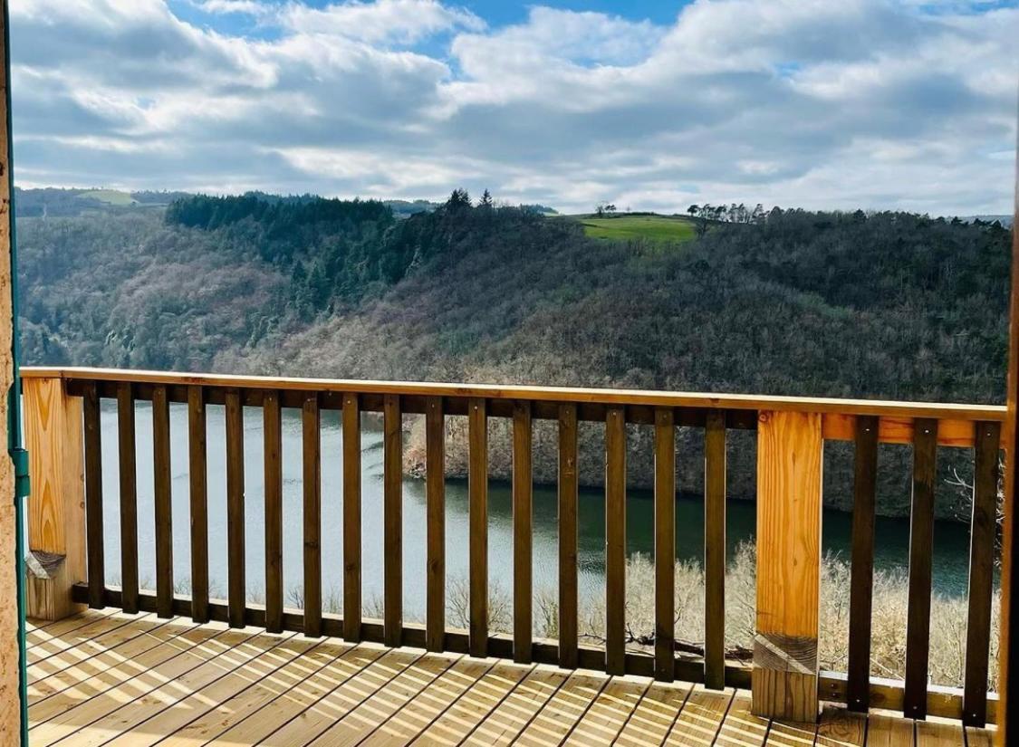 O Fil De L'Eau - Gite En Bord De Lac Saint-Jean-Saint-Maurice-sur-Loire Kültér fotó
